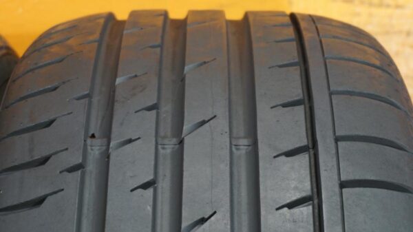 2 used tires 255/35/19 CONTINENTAL - Image 5