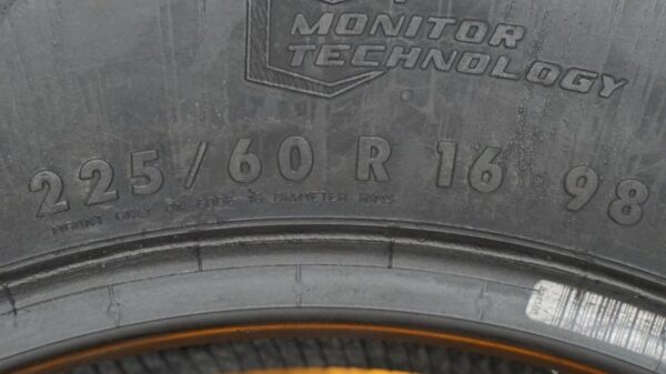 2 used tires 225/60/16 GENERAL - Image 7