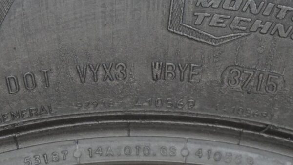 2 used tires 225/60/16 GENERAL - Image 8