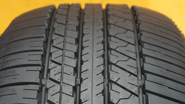 2 used tires 225/60/18 FALKEN - Image 5