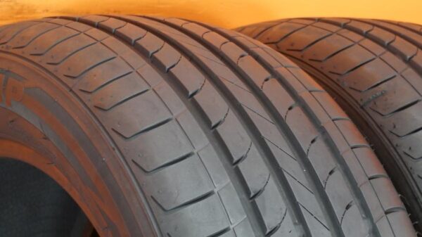 2 used tires 215/55/17 LEAO - Image 3