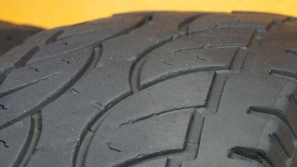 2 used tires LT 31/10.50/15 WILD TRAIL - Image 3