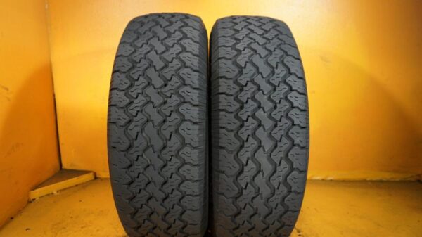 2 used tires LT 31/10.50/15 TRAILCAT