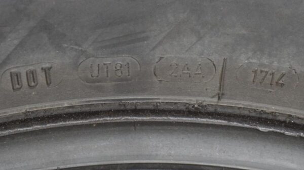 2 used tires 235/65/17 MESA - Image 8