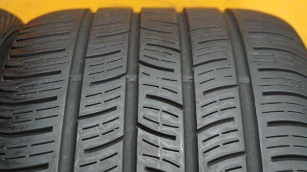 2 used tires 255/40/19 CONTINENTAL - Image 5