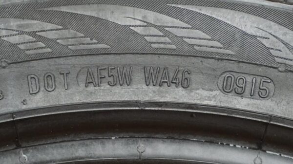 2 used tires 255/40/19 CONTINENTAL - Image 8