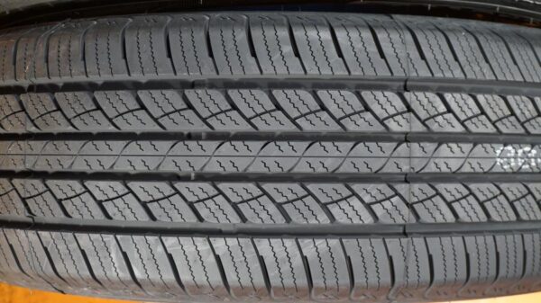 4 new tires 255/70/16 WESTLAKE - Image 4