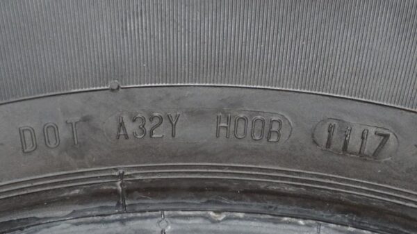 2 used tires 225/65/17 CONTINENTAL - Image 8