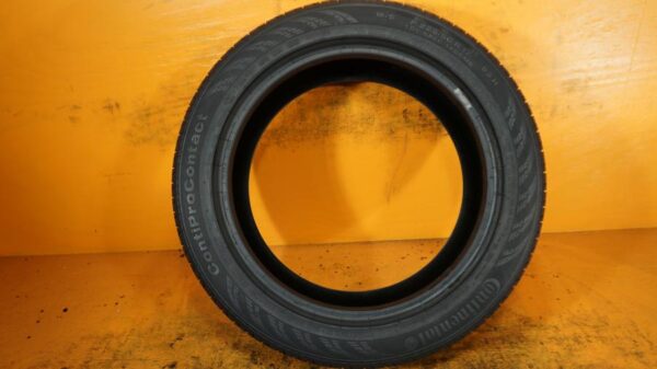 2 used tires 225/50/17 CONTINENTAL - Image 6