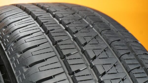 2 used tires 275/60/20 BRIDGESTONE - Image 5