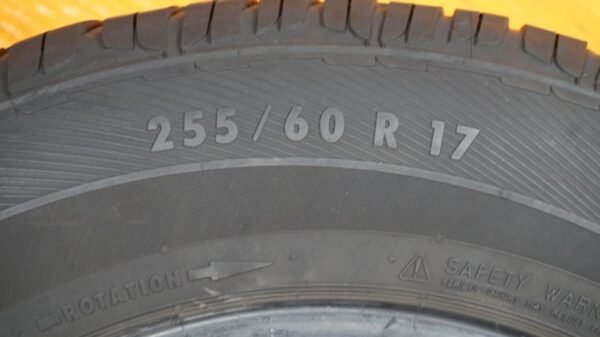 2 used tires 255/60/17 GENERAL - Image 7