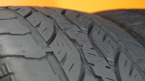 4 used tires 265/70/17 INVOVIC - Image 3