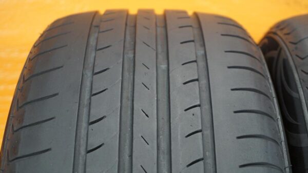 2 used tires 215/55/17 LINGLONG - Image 3