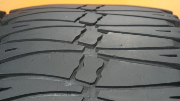 2 used tires LT 33/12.50/17 INTERCO - Image 5