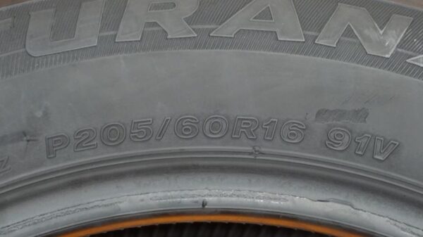 2 used tires 205/60/16 BRIDGESTONE - Image 7