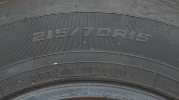 4 used tires 215/70/15 DOUGLAS - Image 7