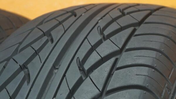 2 used tires 215/45/17 ASPEN - Image 3