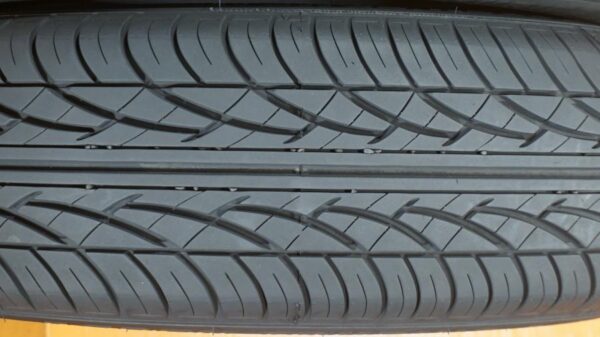 2 used tires 215/45/17 ASPEN - Image 4