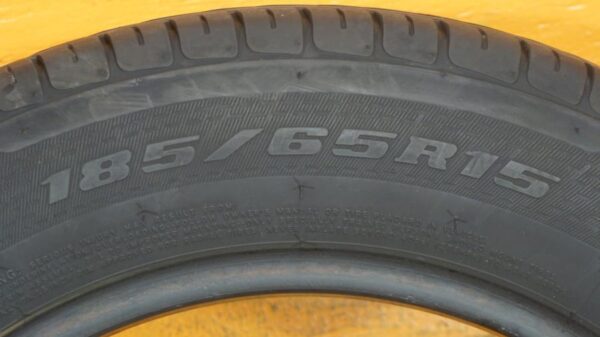 2 used tires 185/65/15 ARTUM - Image 7