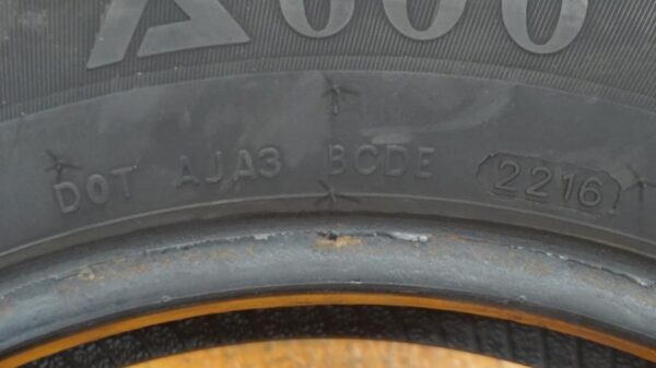 2 used tires 185/65/15 ARTUM - Image 8