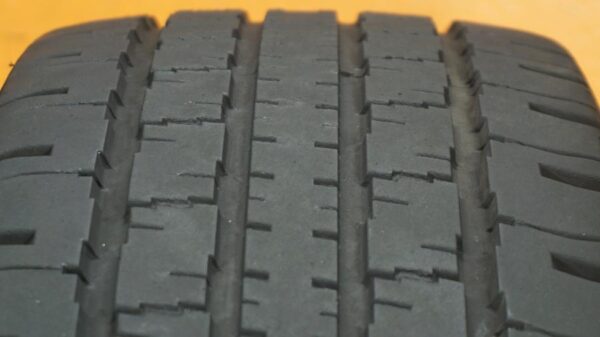 2 used tires LT 215/85/16 GRENLANDER - Image 5