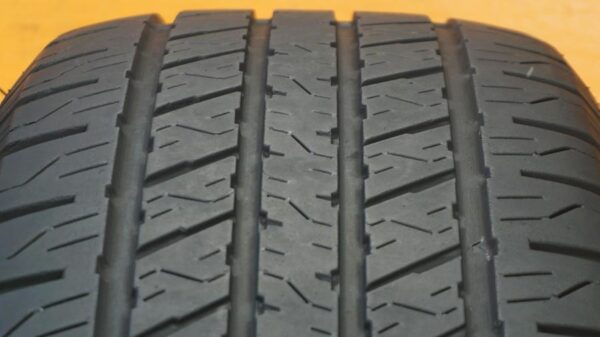 2 used tires 245/65/17 HERCULES - Image 5