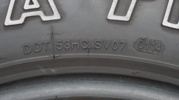 2 used tires 245/65/17 HERCULES - Image 8