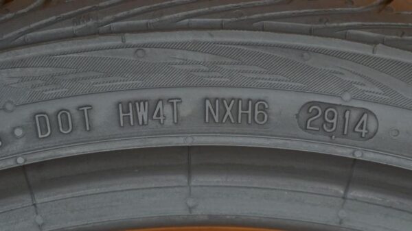 2 used tires 255/35/18 CONTINENTAL - Image 8