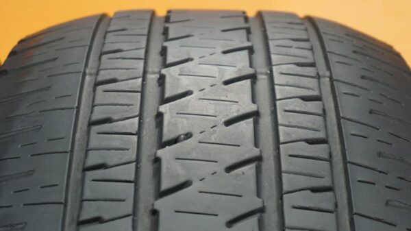 2 used tires 275/55/20 BRIDGESTONE - Image 5