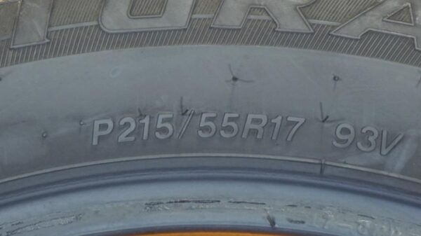 2 used tires 215/55/17 BRIDGESTONE - Image 7