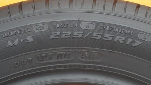 2 used tires 225/55/17 DOUGLAS - Image 7