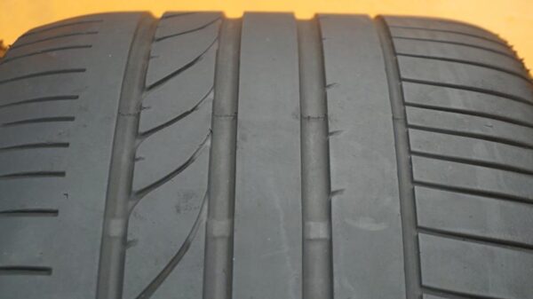 2 used tires 315/35/20 BRIDGESTONE - Image 5