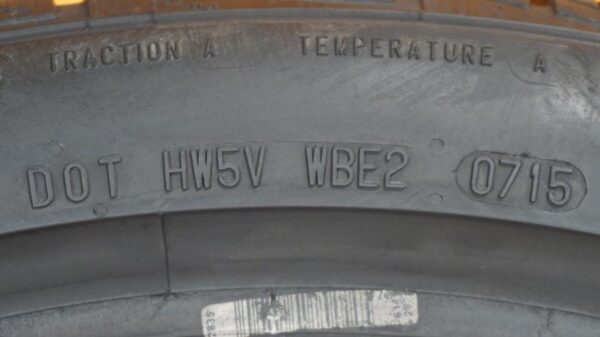 2 used tires 255/35/20 CONTINENTAL - Image 8