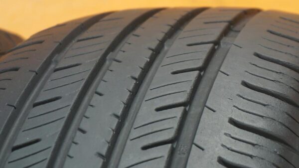 2 used tires 205/65/16 WESTLAKE - Image 3