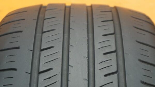 2 used tires 205/65/16 WESTLAKE - Image 5