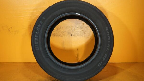 2 used tires 205/65/16 WESTLAKE - Image 6