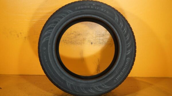 2 used tires 225/55/17 CONTINENTAL - Image 6