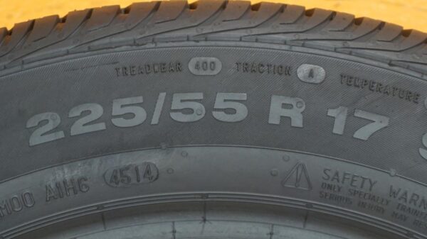 2 used tires 225/55/17 CONTINENTAL - Image 7