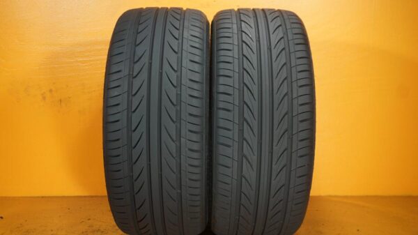 2 used tires 235/35/20 DELINTE