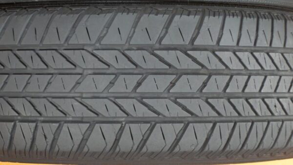 2 used tires 215/60/16 DEAN - Image 4