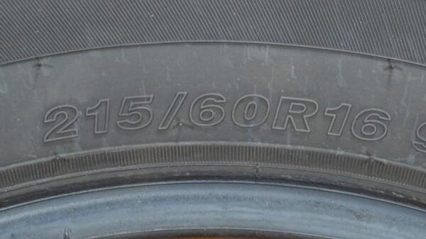 2 used tires 215/60/16 WESTLAKE - Image 7