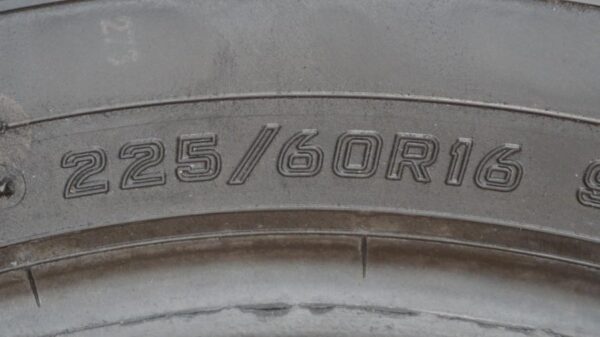 2 used tires 225/60/16 FALKEN - Image 7