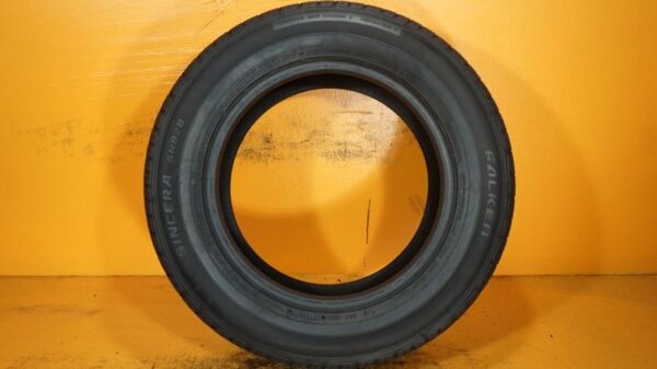 2 used tires 225/60/16 FALKEN - Image 6