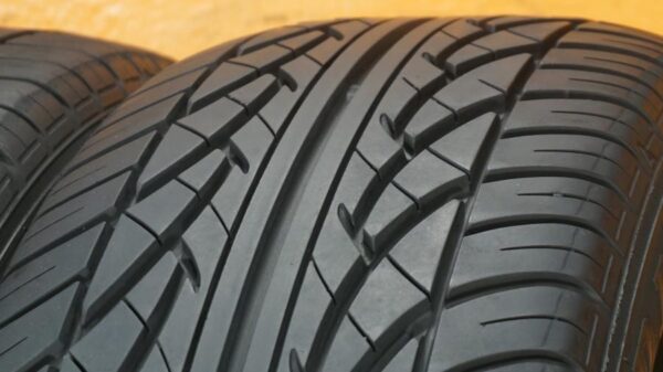 2 used tires 195/55/16 DORAL - Image 3