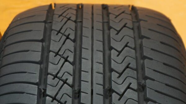 2 used tires 195/65/15 DOUGLAS - Image 5