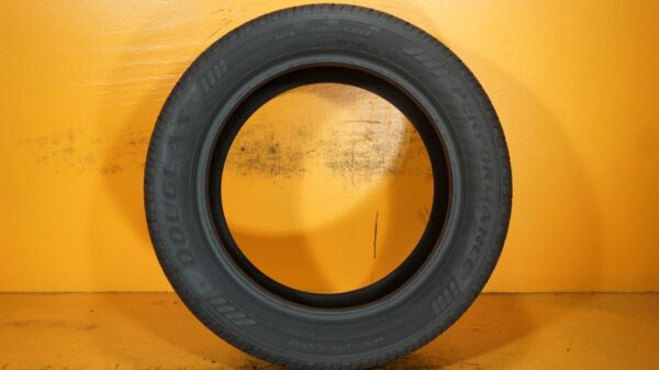 2 used tires 215/55/17 DOUGLAS - Image 6