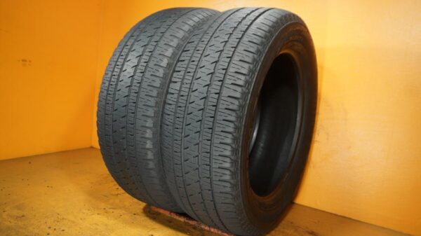 2 used tires 275/55/20 BRIDGESTONE - Image 2