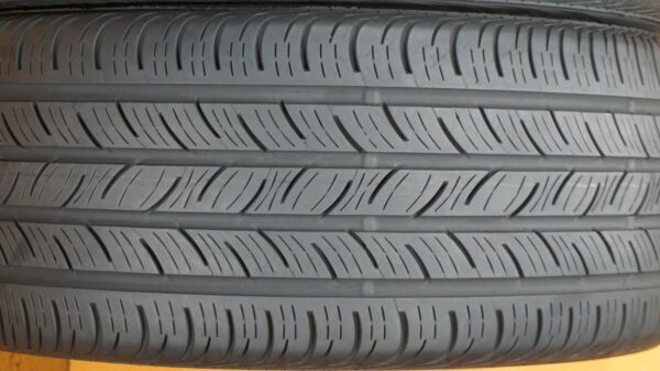 2 used tires 255/45/18 CONTINENTAL - Image 4