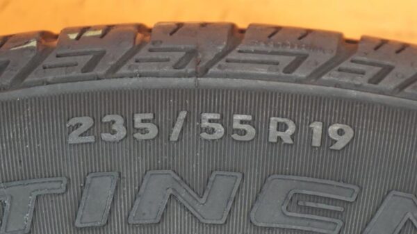 2 used tires 235/55/19 CONTINENTAL - Image 7