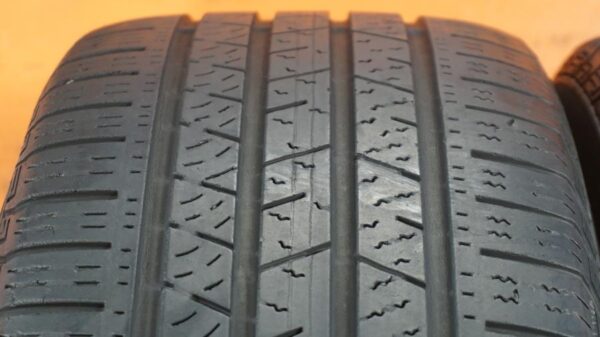 2 used tires 235/55/19 CONTINENTAL - Image 5